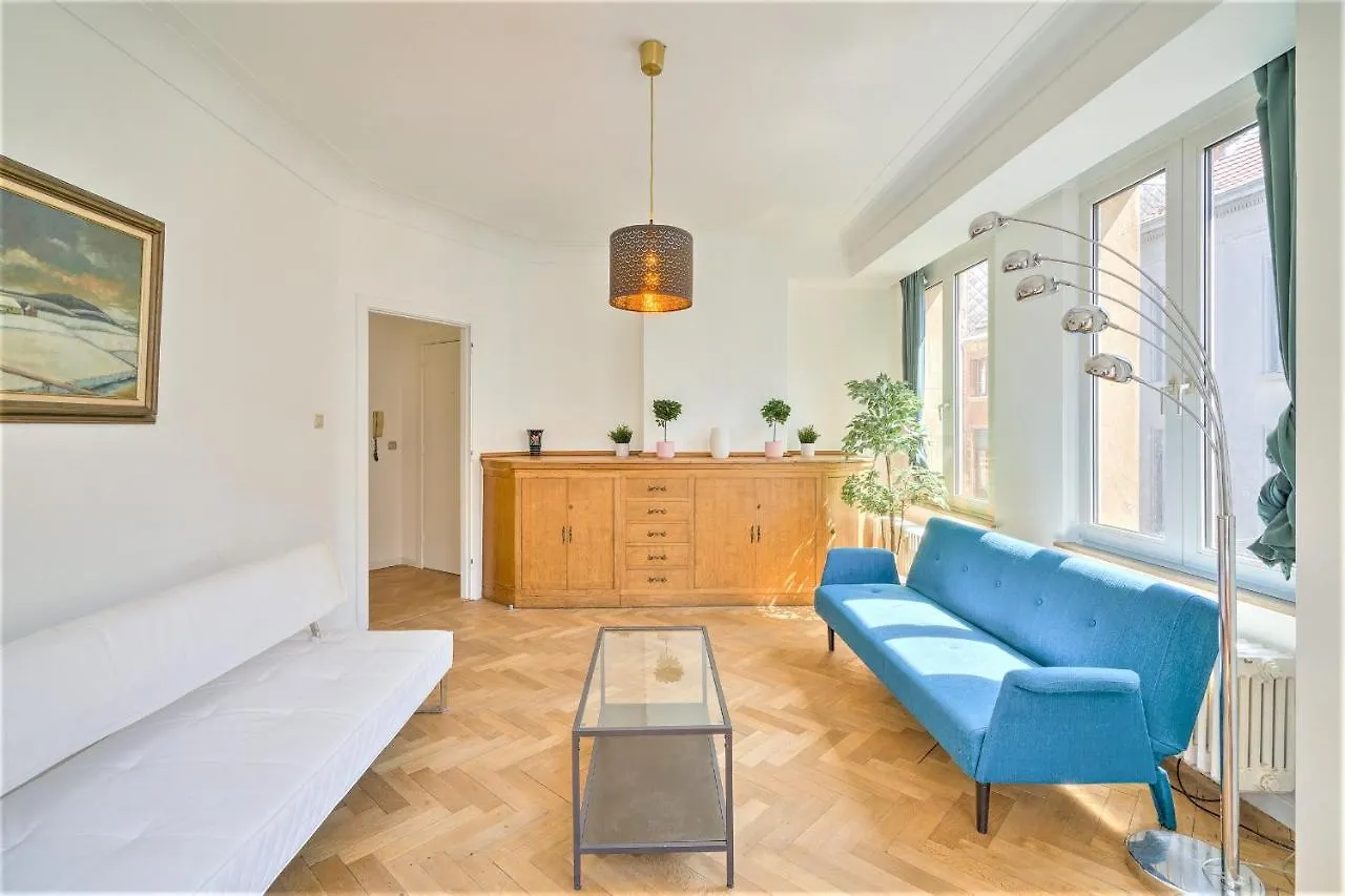 Cauliflower Lodge. Apartment In Heart Of Antwerpen